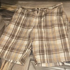 Sonoma Brown and Tan Plaid Shorts Men Size 33 Good Condition